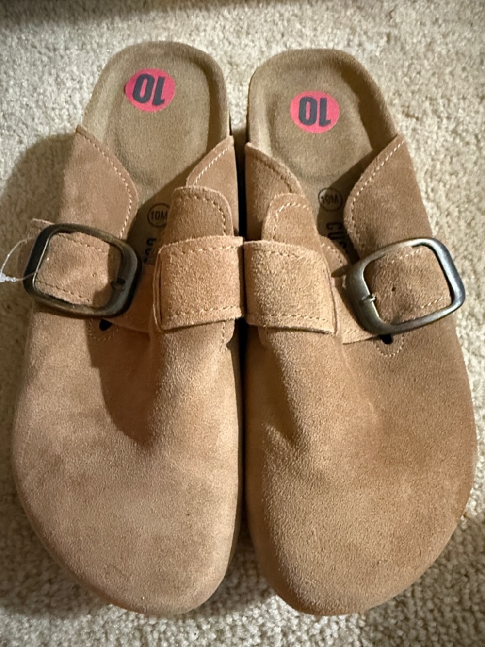NWOT Cushionaire Tan Suede Slip-On Platform Clogs with Buckle size 10